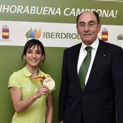Ignacio Galán felicita a Sandra Sánchez tras lograr el oro