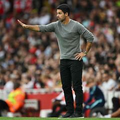 Arsenal se alista para la Emirates Cup y el debut en Premier League