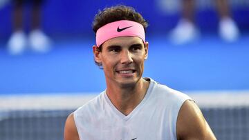 Rafael Nadal en un partido de exhibición antes del Abierto Mexicano de Acapulco.