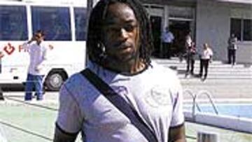 <B>EN FREMAP</B>. Musampa, a la salida de la clínica FREMAP.