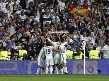 2 de mayo de 2017. Partido de ida de las semifinales de la Champions League entre el Real Madrid y el Atl¨¦tico de Madrid en el Bernab¨¦u (3-0). Cristiano Ronaldo marc¨® el 2-0.
