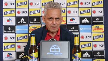 El seleccionador nacional destacó el trabajo de preparación que viene realizando en Barranquilla. Se refirió al equipo de Barros Schelotto, las ausencias y los recambios.