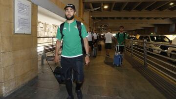 Fekir, tras un viaje con el Betis.