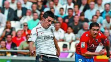 <b>OCHO TANTOS. </b>Villa anotó así el primer gol de la tarde. Luego haría su octavo gol en Liga.