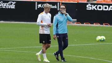 29/10/21
 ENTRENAMIENTO DEL VALENCIA CF - 
 DANIEL WASS - BORDALAS
 
 
 
 
 
  MESTALLA