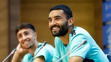 Einar Galilea y David Larrubia, en la sala de prensa de La Rosaleda.