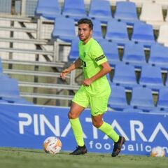 El Elche renueva a Salinas hasta 2023 y se va cedido al Unionistas