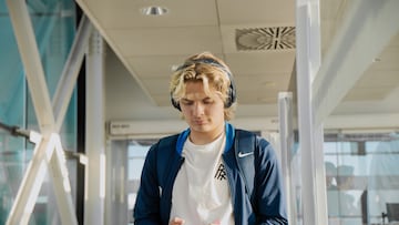 Efe Akman se queda sin cobertura