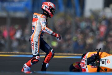 Marc Márquez tras su incidente. 