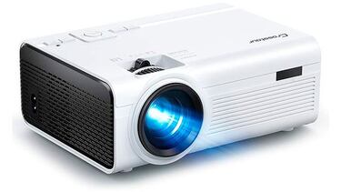 Monta una sala de cine en casa barata con estos 10 dispositivos e ideas
