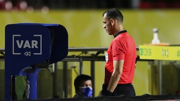 Así es Juan Gabriel Benítez, el árbitro del Argentina - Colombia en las Eliminatorias Sudamericanas