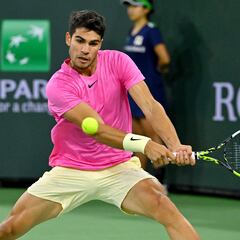 Alcaraz avanza a por otras 100