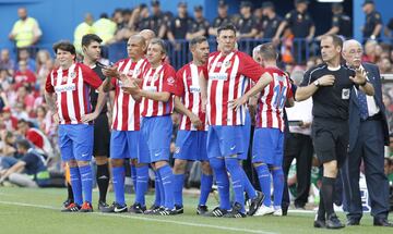 El banquillo de las Leyendas del Atlético.  
 
