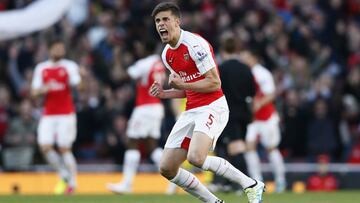 Gabriel celebrando con el Arsenal.