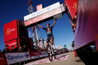 Triunfo incontestable de Roglic, que va a ser el nuevo líder y da un golpe de autoridad casi definitivo a la carrera.