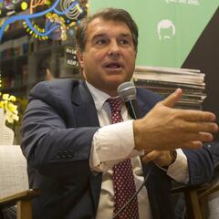 Laporta respalda a Piqué y denuncia "juego sucio" por parte de la junta