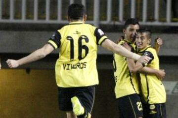 San Luis celebra el primer gol sobre Universidad de Chile en Quillota.