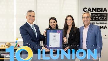 El CEO de AENOR, Rafael García Meiro; la directora de Ética, Sostenibilidad y Alianzas de ILUNION, Ana López de San Román; la directora de Experiencia de Cliente y de Accesibilidad, Patricia Otero; y el consejero delegado de ILUNON, Alejandro Oñoro.