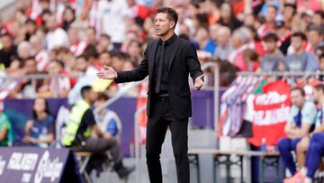 MADRID, SPAIN - OCTOBER 8: Coach Diego Pablo Simeone of Atletico Madrid  during the La Liga Santander  match between Atletico Madrid v Girona at the Estadio Civitas Metropolitano on October 8, 2022 in Madrid Spain (Photo by David S. Bustamante/Soccrates/Getty Images)