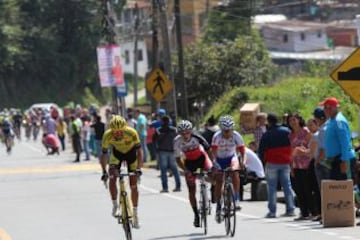 La décima etapa estuvo marcada por drama y emoción en el alto de Minas