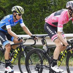 Carapaz gana la etapa y Chaves sigue tercero en la general