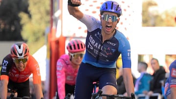 Vernon celebra su triunfo al esprint en Figueras.