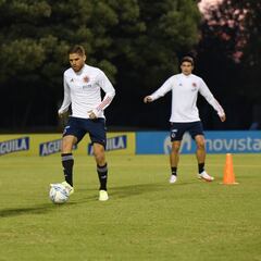 13 jugadores concentrados con la Selección, Borja en duda