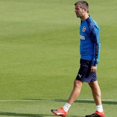 Celades ya trabaja en dotar de su identidad al equipo