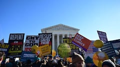 What is the Mississippi abortion law?