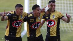 Futbol, Coquimbo Unido vs Colo Colo.
 Decimocuarta fecha, campeonato Nacional 2020.
 El jugador de Coquimbo Unido Joe Abrigo, centro, celebra su gol contra Colo Colo durante el partido de primera division disputado en el estadio Francisco Sanchez Rumoroso de Coquimbo, Chile.
 09/10/2020
 Andres Pina/Photosport
 
 Football, Coquimbo Unido vs Colo Colo.
 14th date, 2020 National Championship 2020.
 Coquimbo Unido&#039;s player Joe Abrigo, center, celebrates after scoring against Colo Colo during the first division match held at the Francisco Sanchez Rumoroso stadium in Coquimbo, Chile.
 09/10/2020
 Andres Pina/Photosport