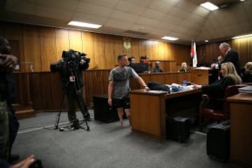 Sala del Tribunal Superior de Pretoria durante la tercera jornada de la vista que decidirá la pena de cárcel al exatleta hallado culpable del asesinato de su novia.