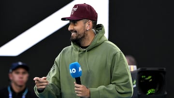 El tenista australiano Nick Kyrgios, antes de su entrevista a Novak Djokovic tras su partido ante Taylor Fritz en el Open de Australia.