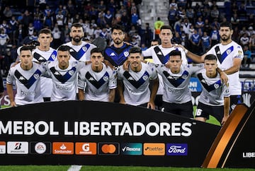 Vélez recibió su apodo por su estadio de fútbol, y este a la vez, por una doble razón. El estadio de Vélez estaba ubicado en el barrio de Villa Luro, en la ciudad de Buenos Aires. El 13 de julio de 1932 el periodista Hugo Marini, en el diario Crítica, escribió una pieza sobre el partido que debían disputar al día siguiente Vélez y San Lorenzo con el título: "¿San Lorenzo hará rendir mañana el "Fortín de Villa Luro?”. A raíz de ese titular, la hinchada acogió el nombre con orgullo hasta el día de hoy.