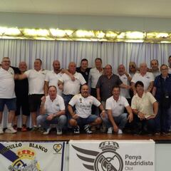 En Olot triunfa una peña muy ‘volcánica’