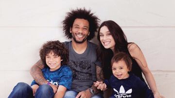 Marcelo posa junto a su familia.