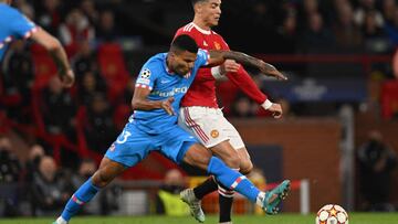 Reinildo y Cristiano, en el Manchester United-Atl&eacute;tico de Champions