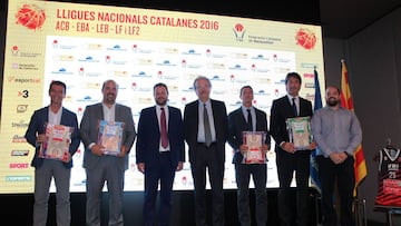 Joan Fa, presidente de la FCB (centro) junto a Gerard Figueras,Secretari General de l' Esport (izquierda), con presidentes y representantes de clubes ACB.