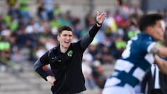 Se retiró a los 22 años y hoy tiene a FC Juárez peleando por la liguilla