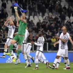 Cuadrado juega 37 minutos y la Juventus sueña con el título