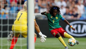 Camerún complica a Chile con agónico triunfo en el Mundial