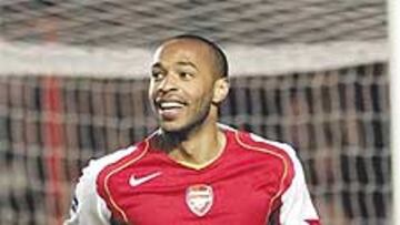 <b>SEGUIRÁ EN HIGHBURY. </b>Titi Henry seguirá deleitando en el Arsenal.