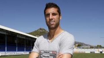 <b>AVENTURERO. </b>Roberto Batres posa para AS en El Collao.