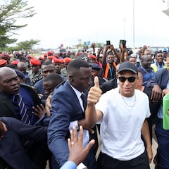 Kylian Mbappé visita por primera vez Camerún, el país nativo de su padre