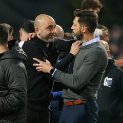 Dos títulos con dos equipos distintos: el DT que quiere la UC para reemplazar a Tiago Nunes