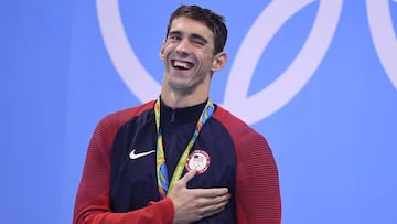 Michael Phelps, en el podio de los Juegos Ol&iacute;mpicos de R&iacute;o 2016.