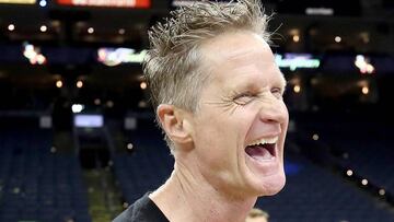 Steve Kerr, tras ganar su segundo anillo como entrenador.