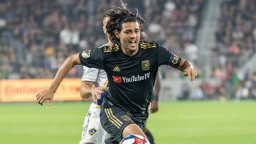 El nuevo MVP mexicano de la MLS, Carlos Vela, volvió a hablar de su posible llegada a la Liga MX y no descarta llegar a las Chivas o a América.