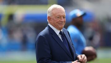 Jerry Jones confía en que Dak Prescott volverá en un mes