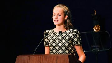 FILE PHOTO: Spain's Princess Leonor speaks during the ceremony of the 2021 Princess of Asturias Award for Communication and Humanities at Campoamor Theatre in Oviedo, Spain October 22, 2021. REUTERS/Vincent West/File Photo