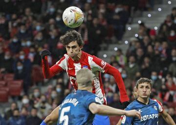 1-0. João Félix marca el primer gol.